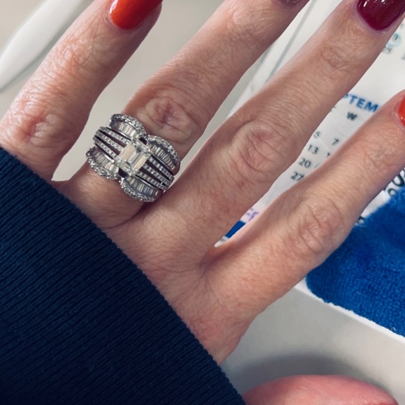 Wedding Set - Picture 2 of 3